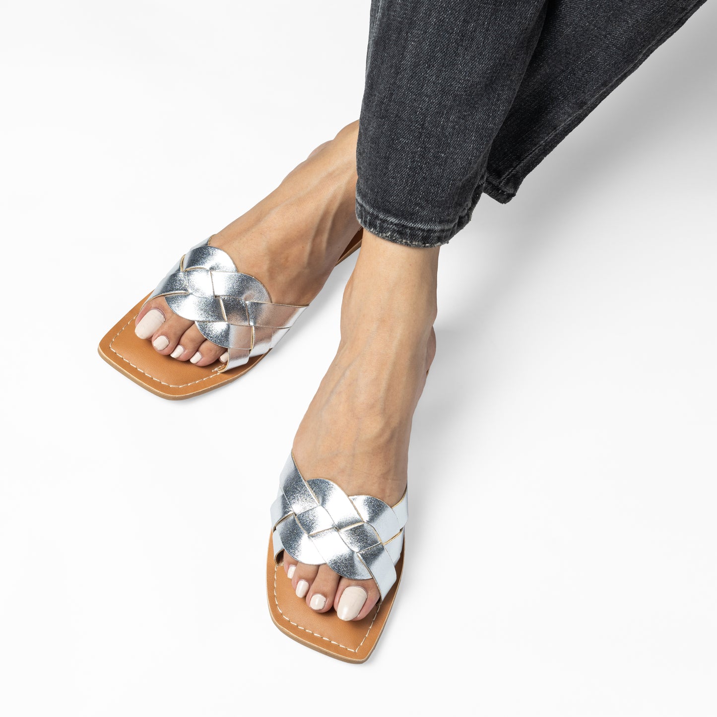 LEA SILVER FLAT SANDAL