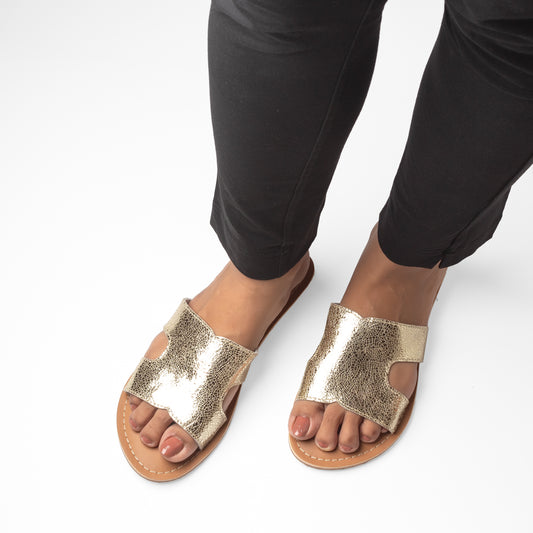 KARA CRACKLE GOLD FLAT SANDAL