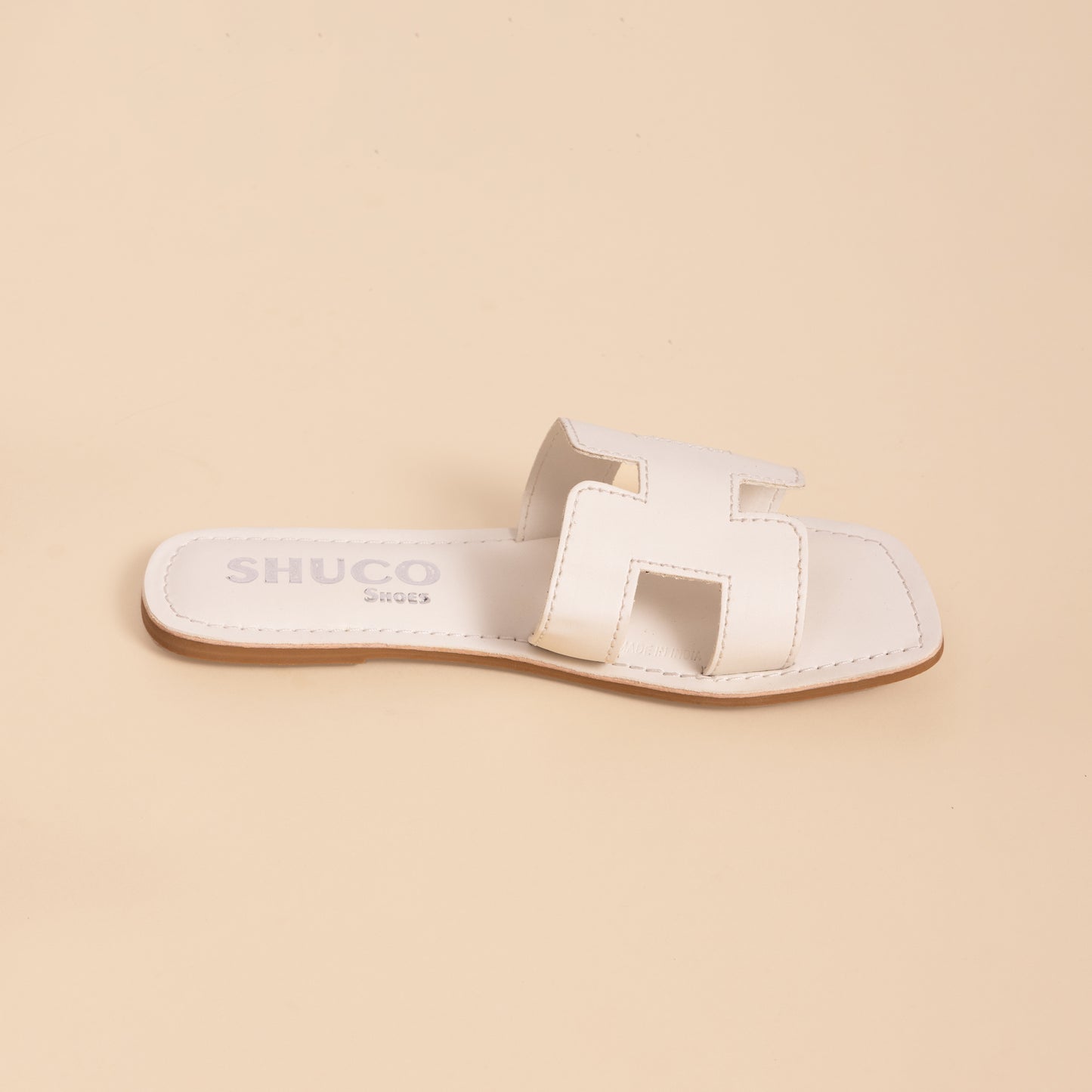 KELLY WHITE FLAT SANDAL