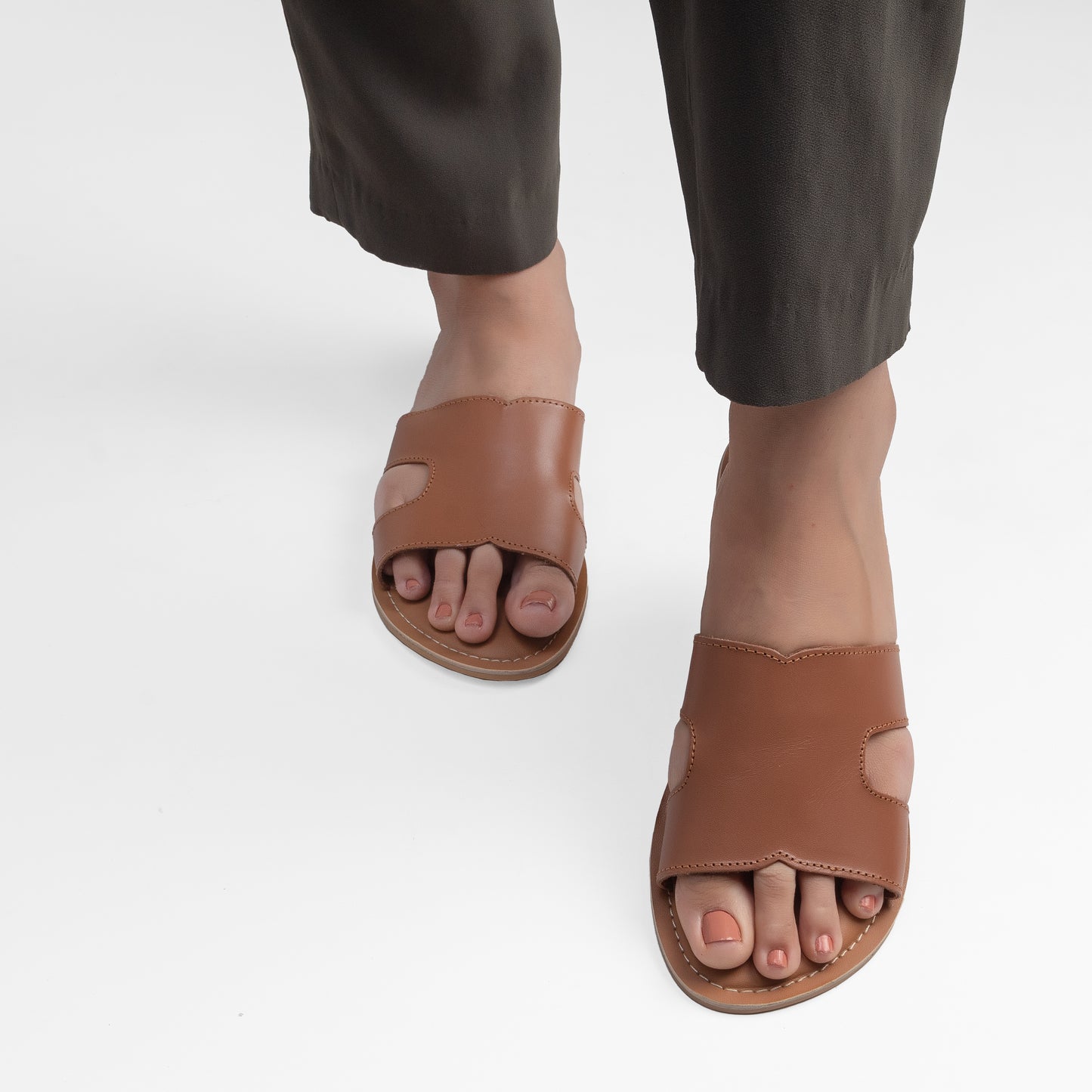 KARA TOBACCO FLAT SANDAL