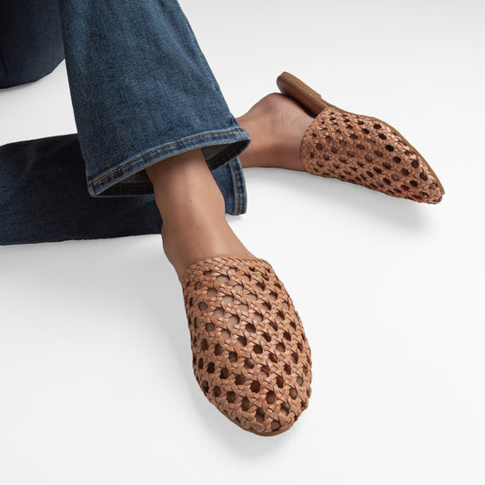 ELLA NATURAL FLAT MULE