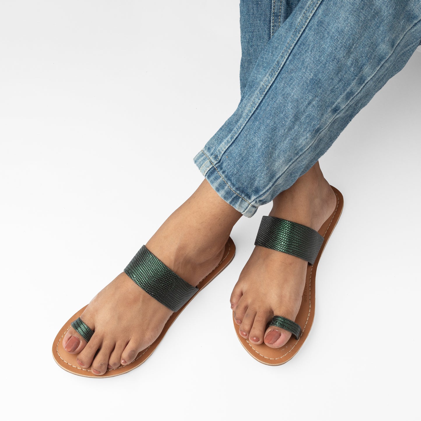 DEMI EMERALD FLAT SANDAL